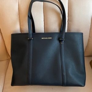 Michael Kors Laptop Tote - Navy